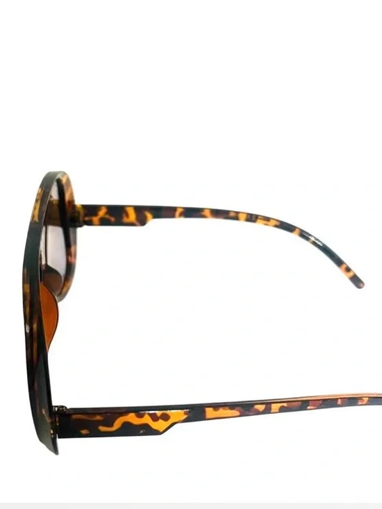 🔥🔥🆕Stylish Brown Leopard Aviator Sunglasses blue gradient lens - Picture 5 of 7